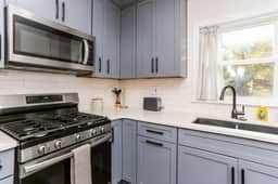 Chic Decatur Home, Huge Backyard, Pets Welcome - Image 2