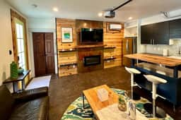 Chic Nooks at DeKalb Ave Unit E - Image 3