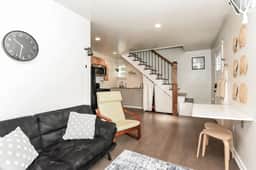 Cozy 1 Bedroom with Loft, Minutes from Grant Park - Image 2