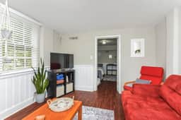 Cute, Cozy 1 Bedroom, Minutes from Grant Park - Image 2