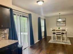 Getaway Home, Front Yard and Smart TVs All Rooms - Image 5