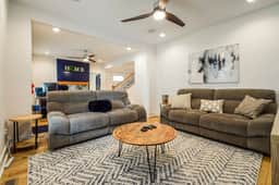 Posh Home: Marvelous Kitchens, Beautiful Bathrooms - Image 5