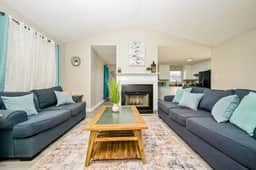 Sleek Home, WiFi, Pet-Friendly, Near Arabia Mtn - Image 2