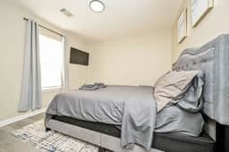 Sleek Home, WiFi, Pet-Friendly, Near Arabia Mtn - Image 5