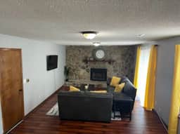 Spacious Home, Deck & Garage, close to ATL airport - Image 3