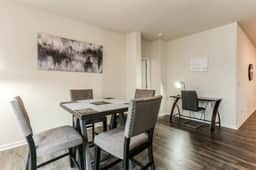 Spacious Home: Minutes from ATL Airport with Wifi - Image 4