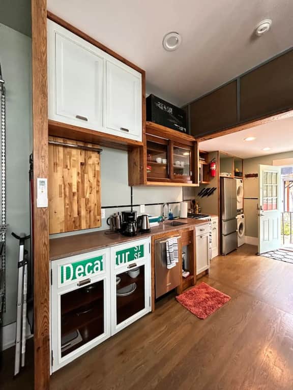 Chic Nooks at DeKalb Ave Unit C - Image 3