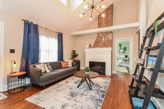 Cozy Home: Spacious, Wifi, Minutes from Grant Park - Image 5