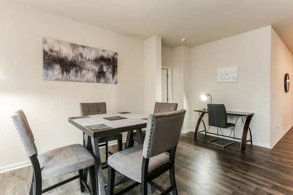 Spacious Home: Minutes from ATL Airport with Wifi - Image 4