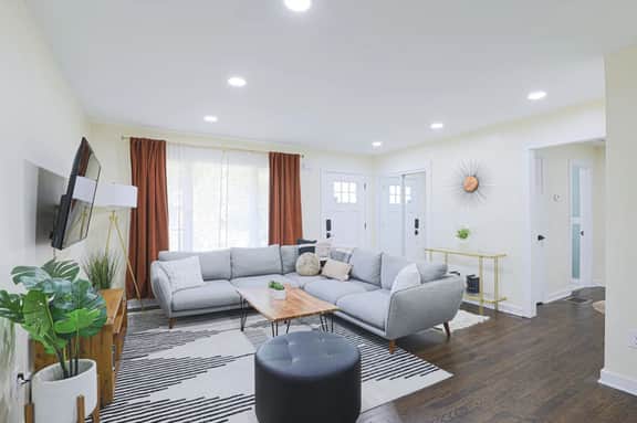 Stylish WestLake Escape, PetFriendly, Downtown 5Mi - Image 2