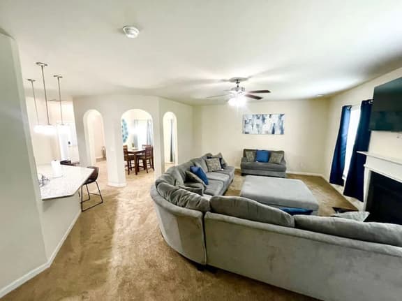 Spacious Home, Patio, Yard, WiFi, Near Speedway - Image 1